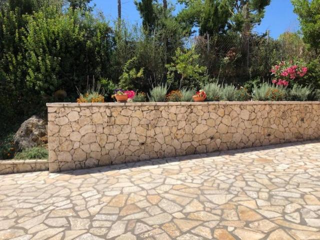 Luxury Breeze With Private Pools Vilă Dassia (Corfu)