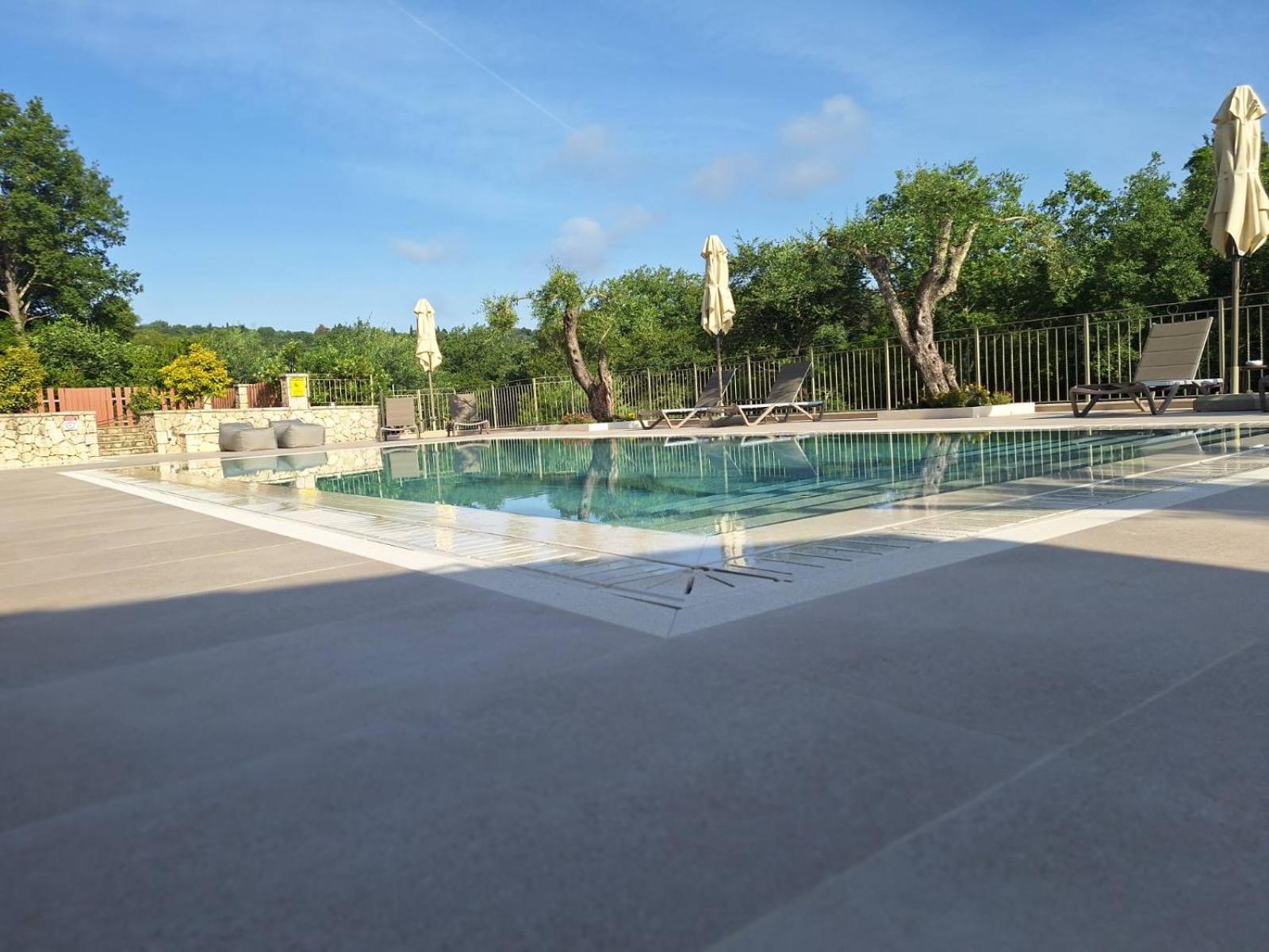Vilă Luxury Breeze With Private Pools Dassia (Corfu)